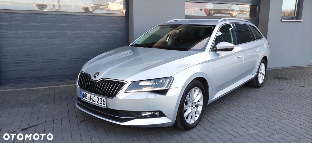 Skoda Superb 2.0 TDI DSG Ambition - 7