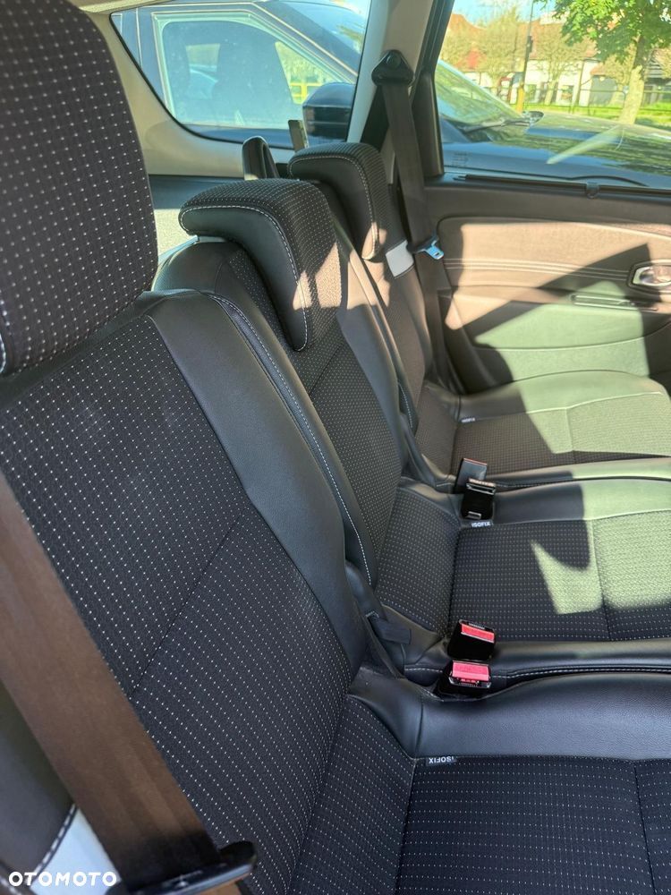 Renault Grand Scenic - 14