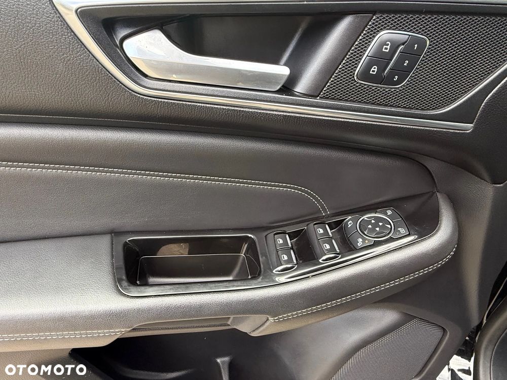 Ford S-Max 2.0 TDCi 4WD Titanium PowerShift - 19