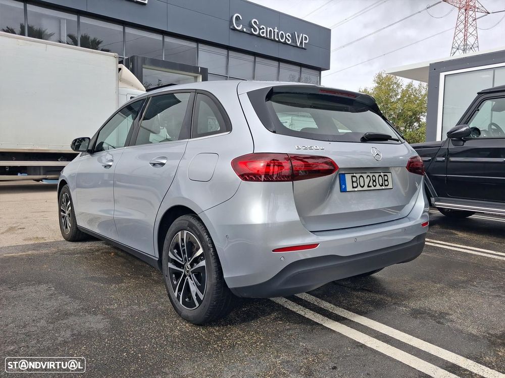 Mercedes-Benz B 250 e - 6