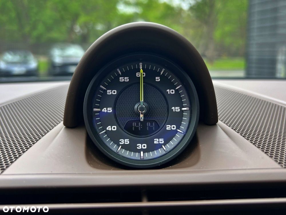 Porsche Panamera - 25