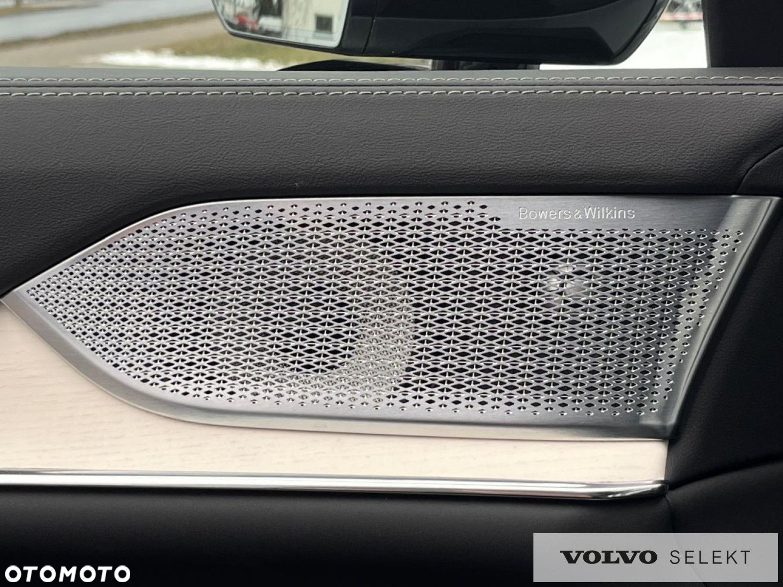 Volvo EX90 - 33