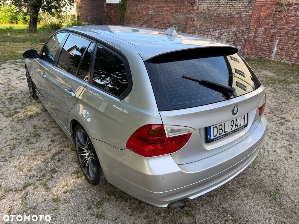 BMW Seria 3 320d DPF - 3