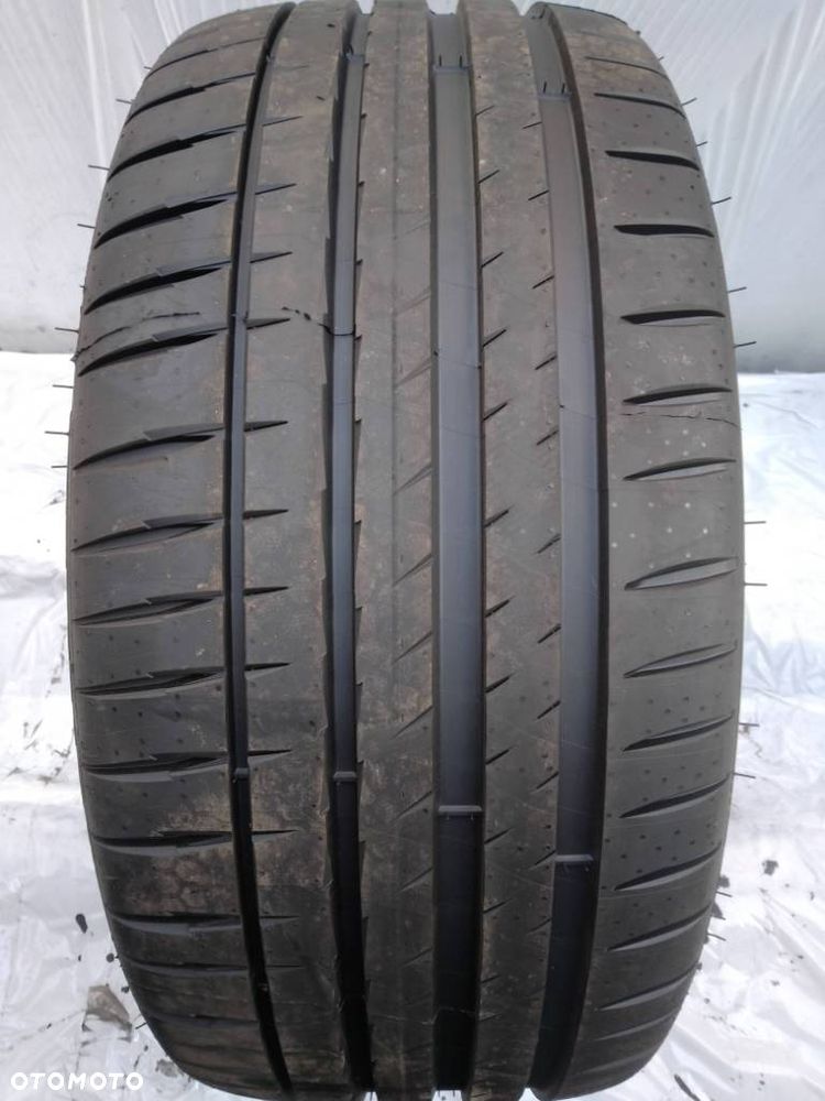 Michelin Pilot Sport 4 245/40 ZR20 99Y 2026 - 1