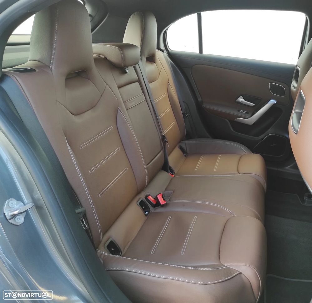 Mercedes-Benz A 250 e AMG Line - 30