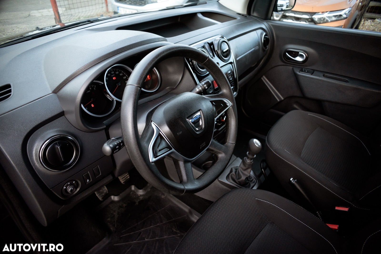 Dacia Dokker 1.5 Blue dCi Laureate - 13