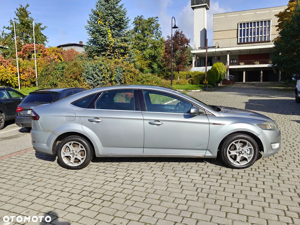 Ford Mondeo 2.0 TDCi Platinium X Plus (Titanium) - 32