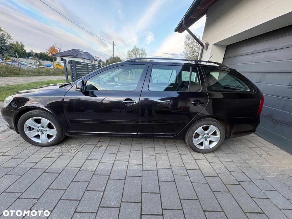 Skoda Octavia 2.0 TDI DPF Elegance - 3