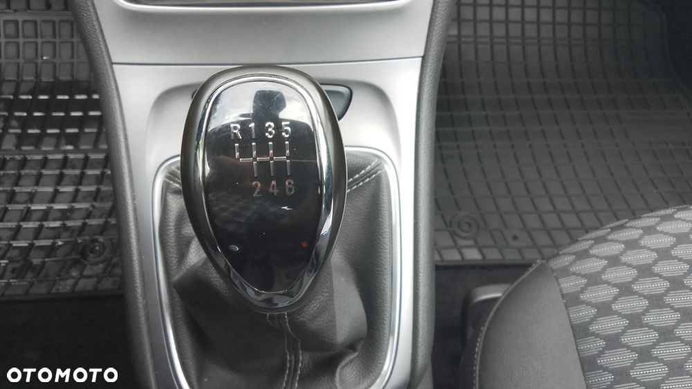 Opel Astra 1.2 T Edition S&S - 22