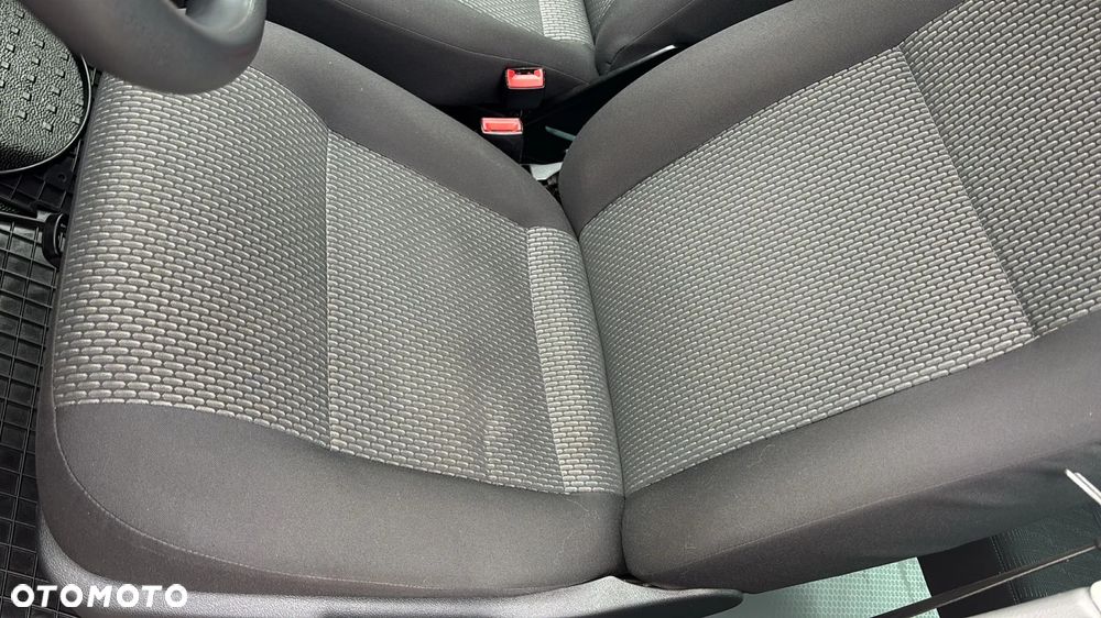 Volkswagen Transporter Kombi L1H1 - 15