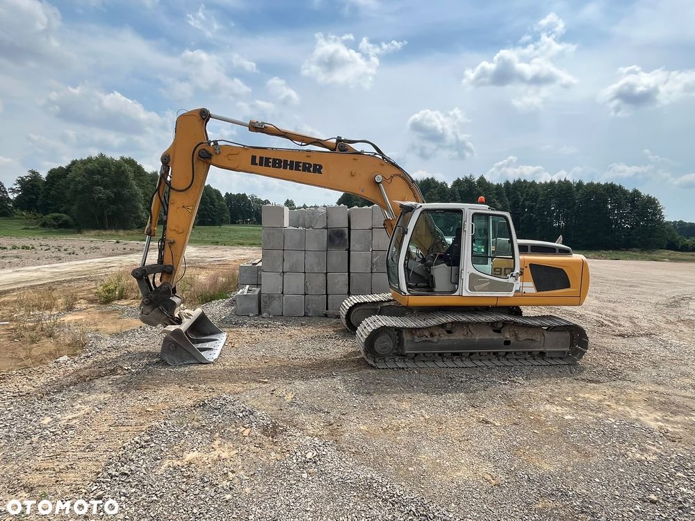 Liebherr 906 - 1