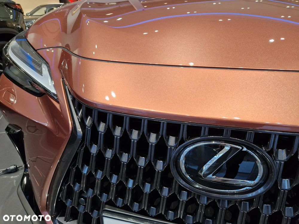 Lexus NX 350h Prestige AWD - 24