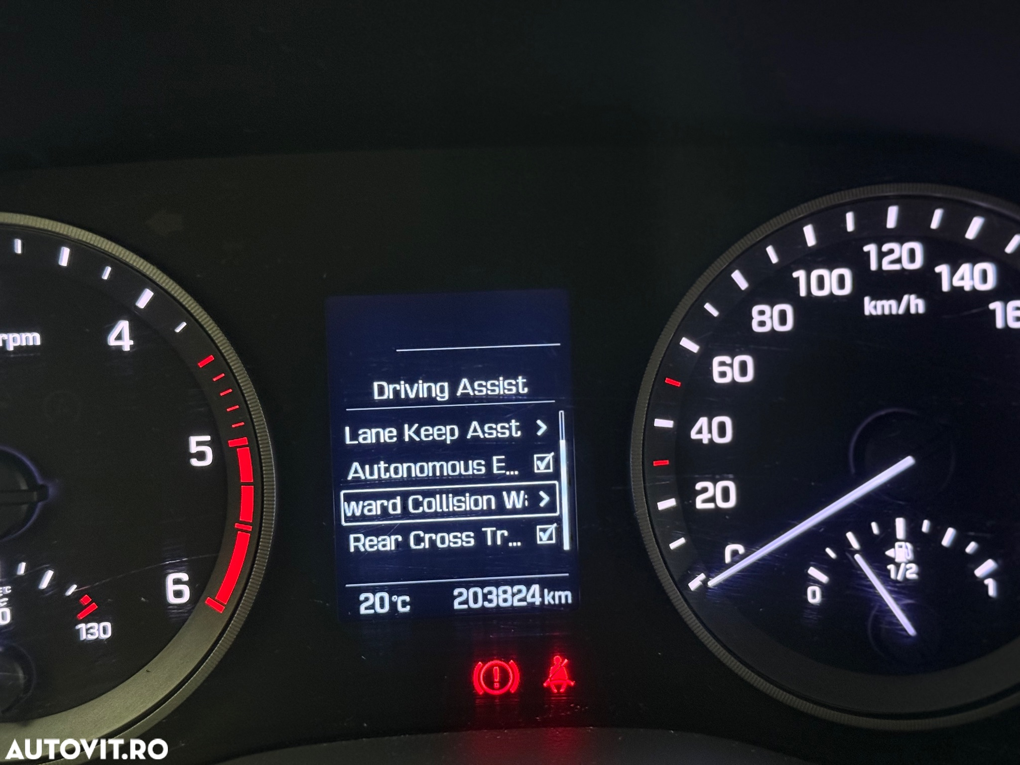 Hyundai Tucson 2.0 CRDI 2WD Style - 23