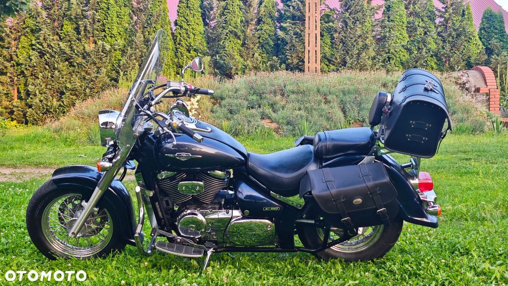 Suzuki VL 800 Volusia - Boulevard C50 - 2
