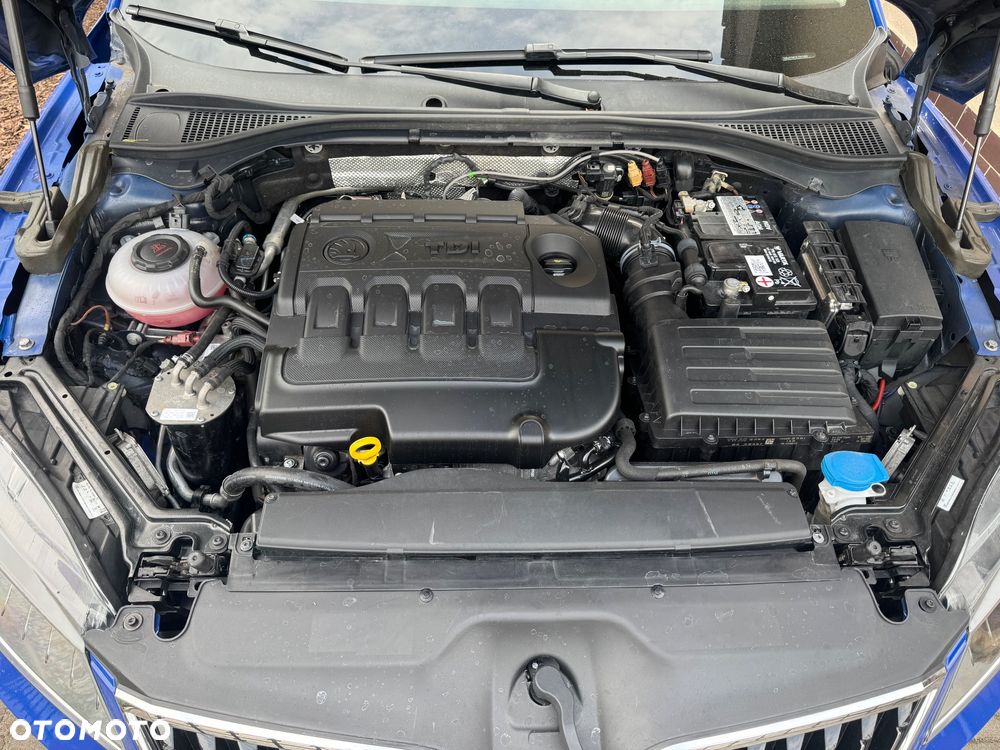 Skoda Superb 2.0 TDI Premium Edition - 10