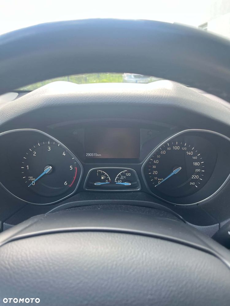 Ford Focus 1.5 TDCi SYNC Edition - 5