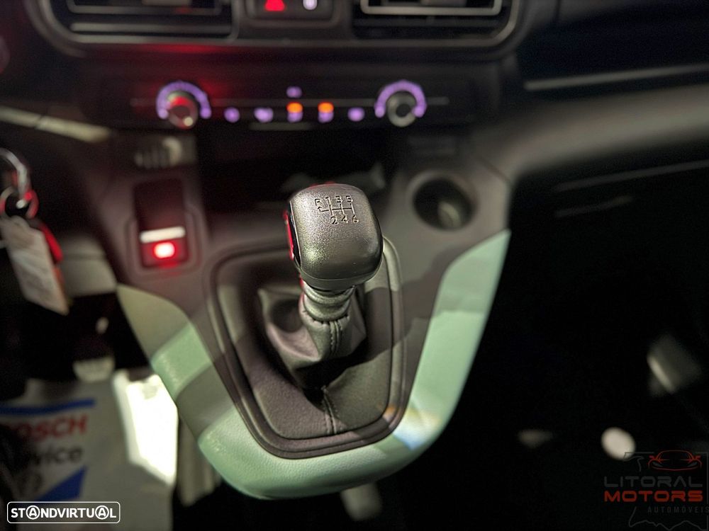 Citroën Berlingo 1.2 PureTech M Feel - 27