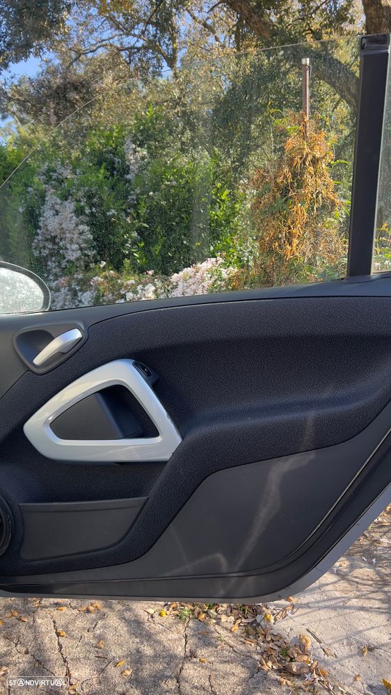 Smart ForTwo Coupé 1.0 mhd Passion 71 - 16