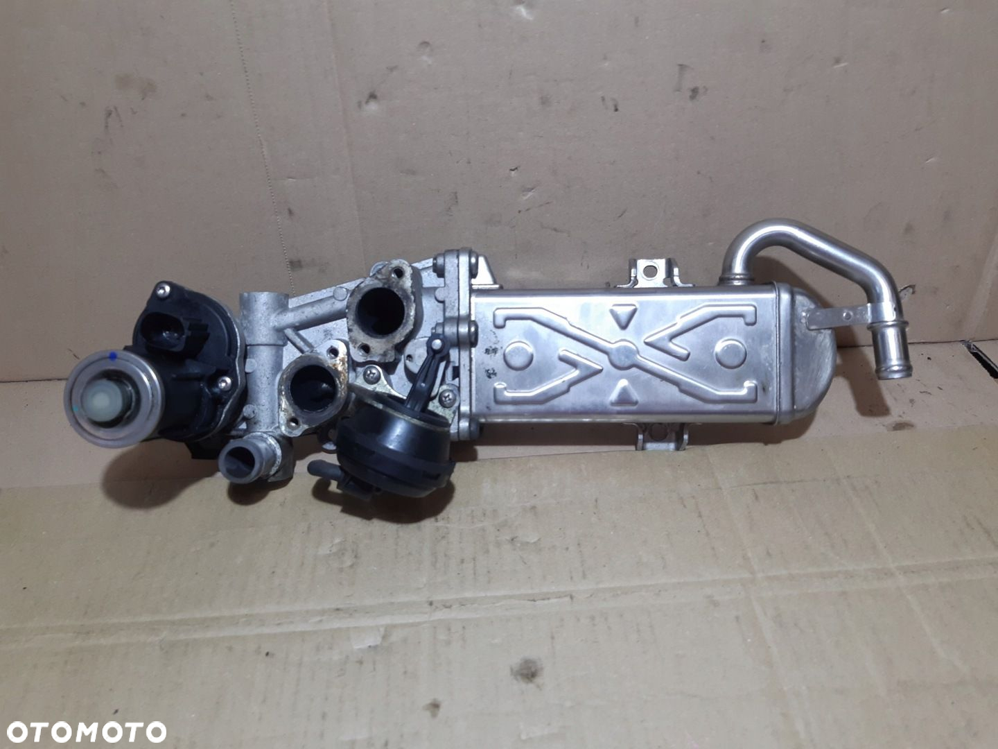 AUDI A3 8P LIFT 1.6 TDI CHŁODNICZKA SPALIN EGR 6NU358167 - 7