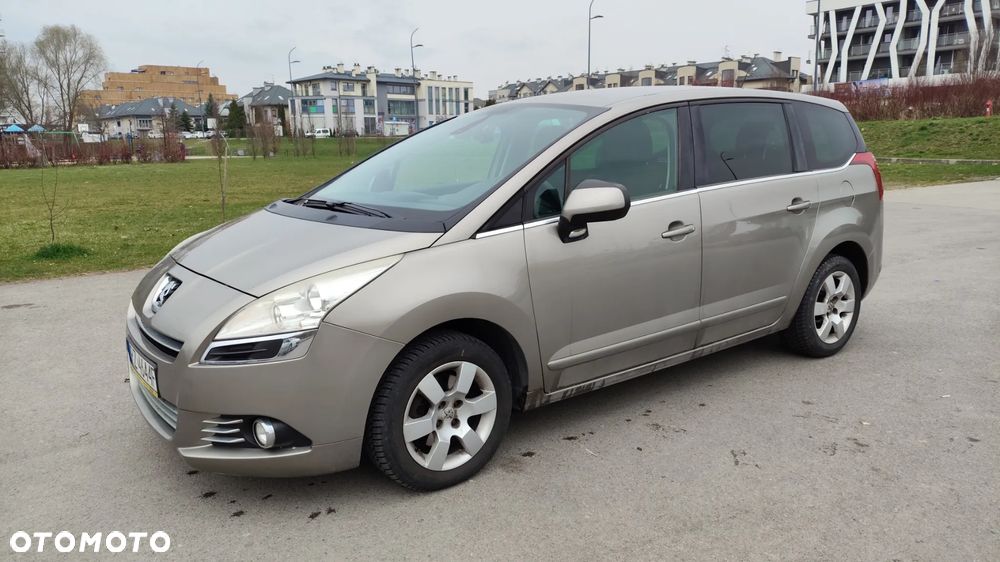 Peugeot 5008 1.6 THP Family - 1