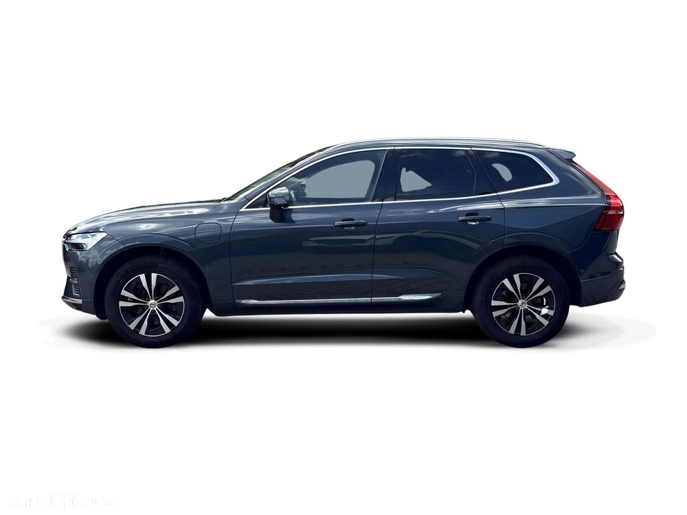 Volvo XC 60 T6 Plug-In Hybrid AWD Core - 4