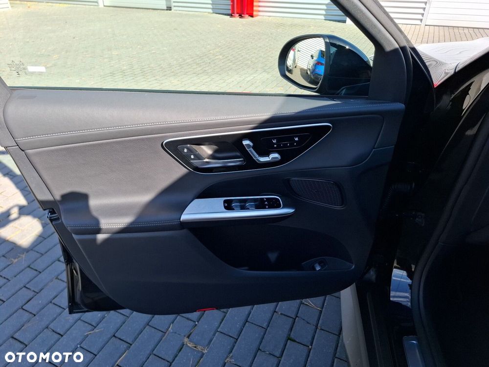 Mercedes-Benz GLC 220 d mHEV 4-Matic AMG Line - 17