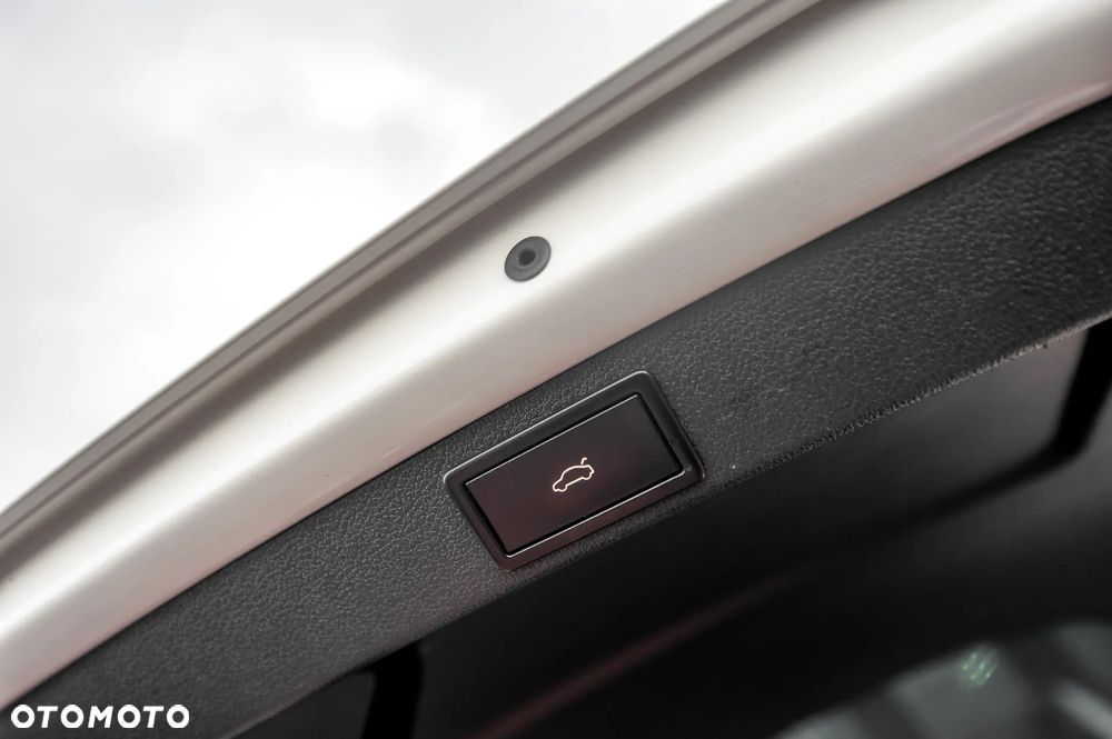 Skoda Octavia 2.0 TSI (Green tec) DSG RS - 15