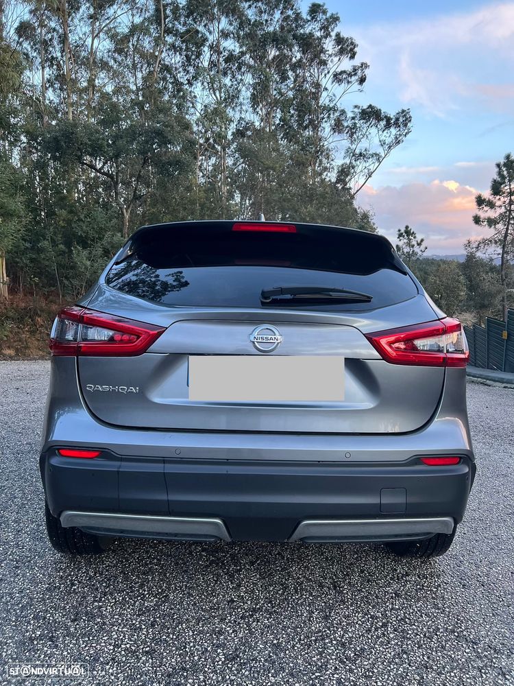 Nissan Qashqai 1.3 DIG-T N-Connecta J18 - 4