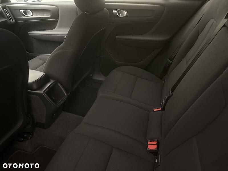 Volvo XC 40 T3 Momentum Core - 19
