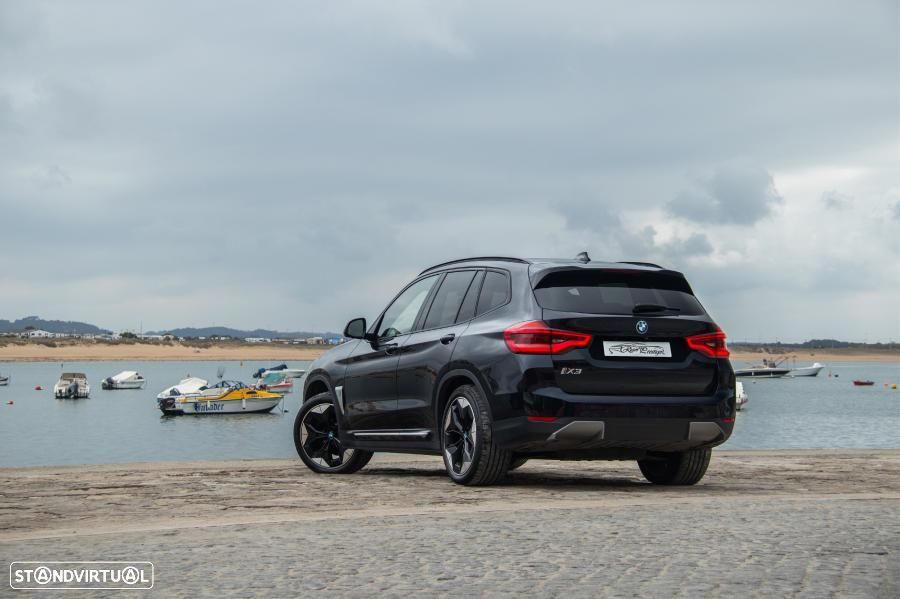 BMW iX3 M Sport Impressive - 3