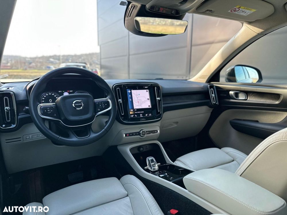 Volvo XC 40 Recharge T5 Twin Engine AT7 R-Design - 21