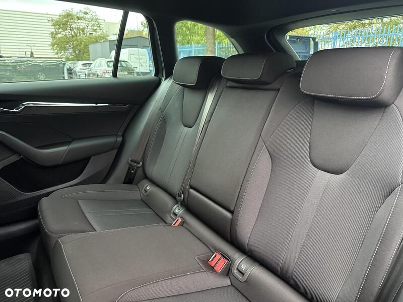 Skoda Octavia 2.0 TDI Style DSG - 16