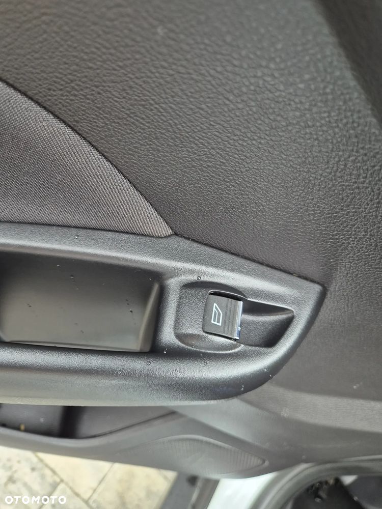 Ford Focus - 28