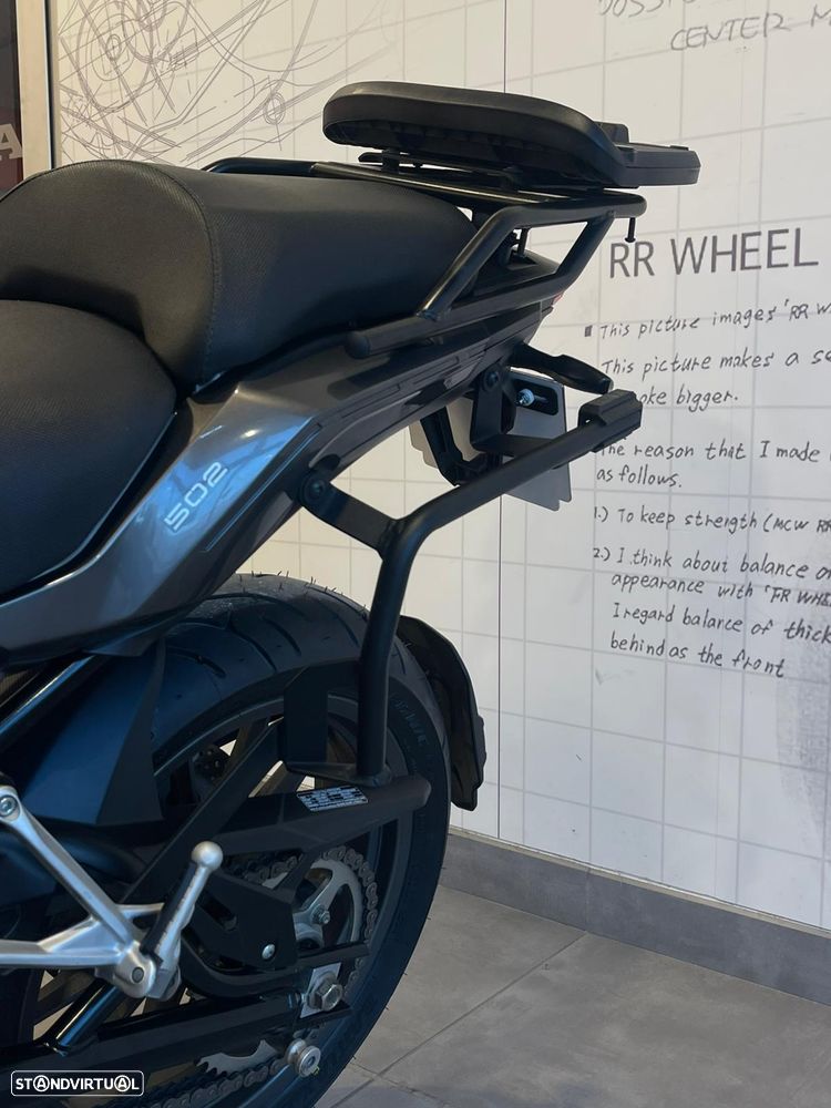 Benelli TRK 502 - 8