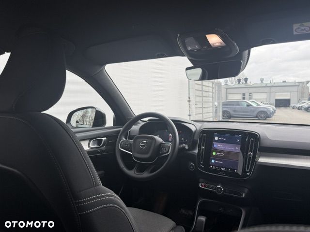 Volvo XC 40 B3 Plus Dark - 12