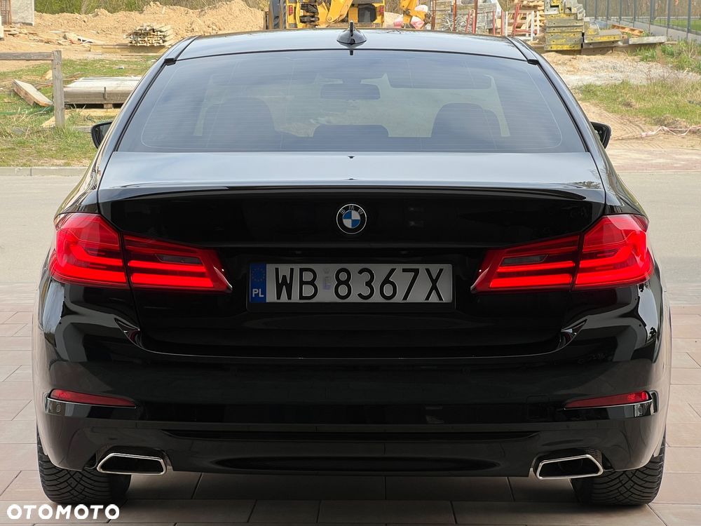 BMW Seria 5 520d xDrive Luxury Line sport - 9
