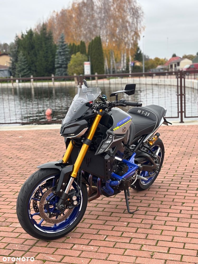 Yamaha MT - 4