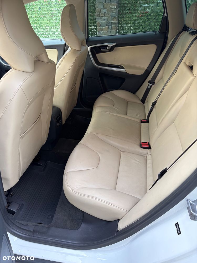 Volvo XC 60 - 16