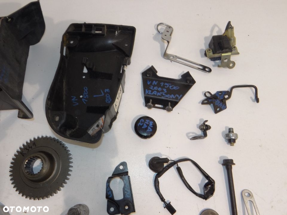 VN 1500 Vulcan 04r plastik wypełnienie mocowanie jarzmo klakson czujnik oleju R137 - 5