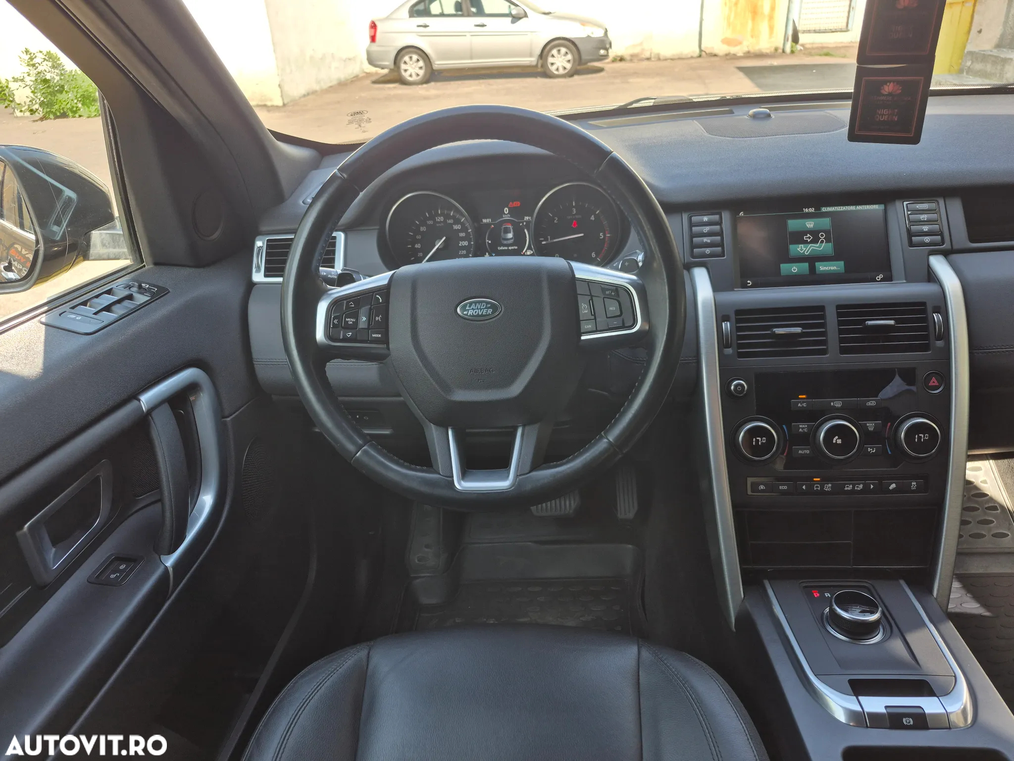 Land Rover Discovery Sport 2.0 D150 R-Dynamic MHEV - 14