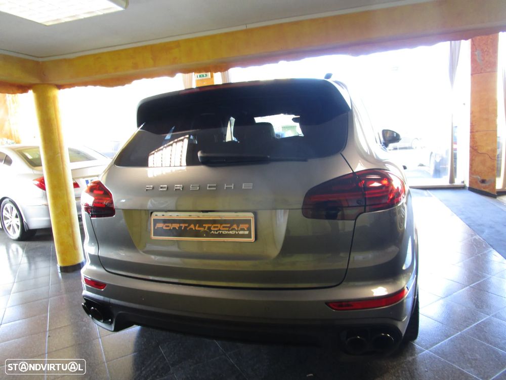 Porsche Cayenne S Tiptronic S - 6
