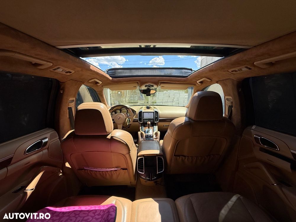 Porsche Cayenne - 13