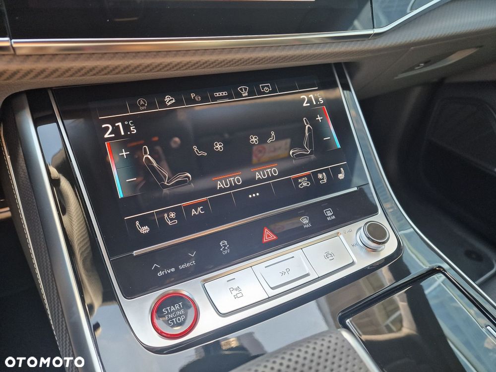 Audi RS Q8 - 30