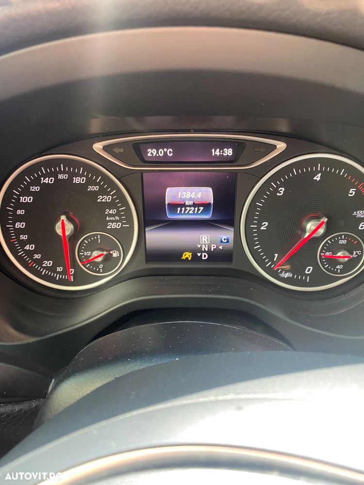 MERCEDES-BENZ A-Class 2018 — imagine 13