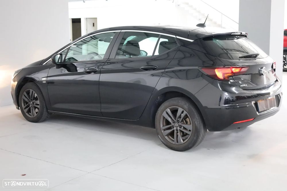 Opel Astra 1.6 D S&S 120 Anos - 19