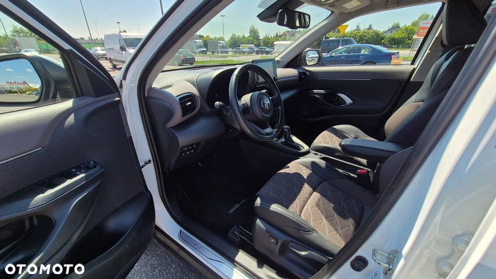 Toyota Yaris Cross - 19