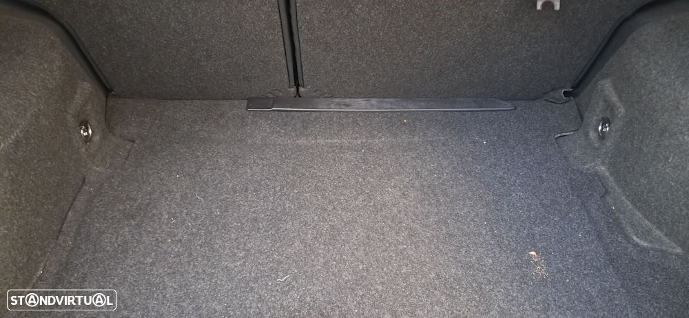 Toyota Auris 1.33 VVT-i - 11