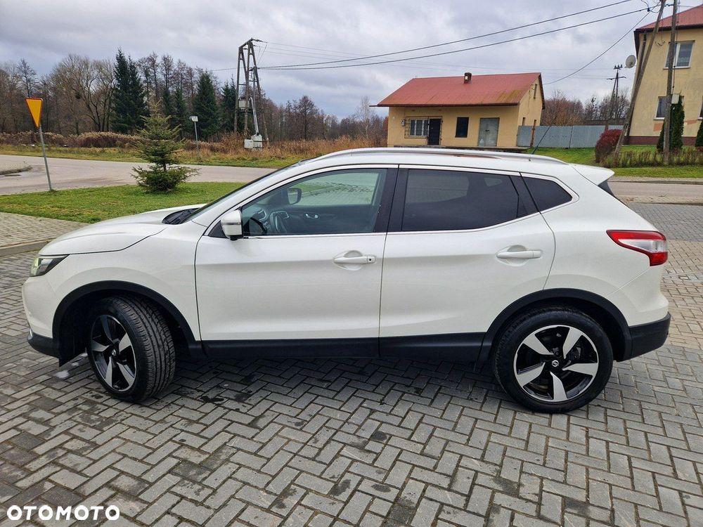 Nissan Qashqai - 2