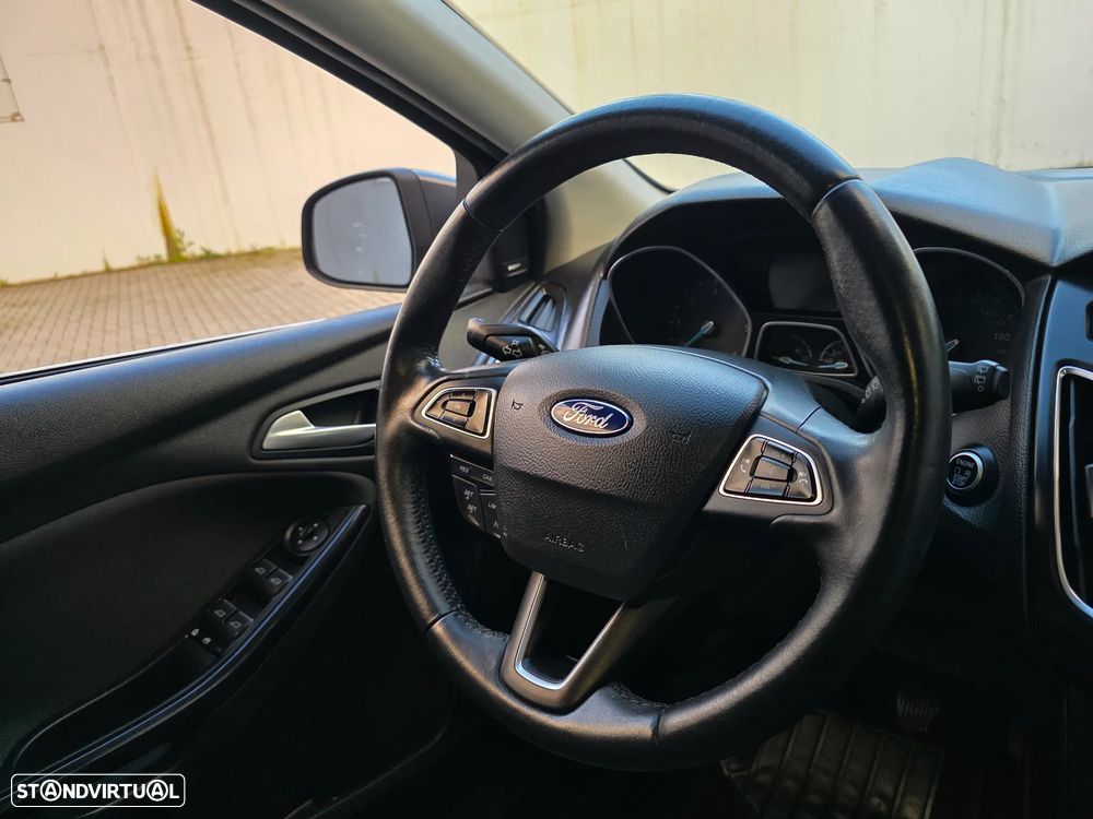 Ford Focus SW 1.5 TDCi Titanium - 47