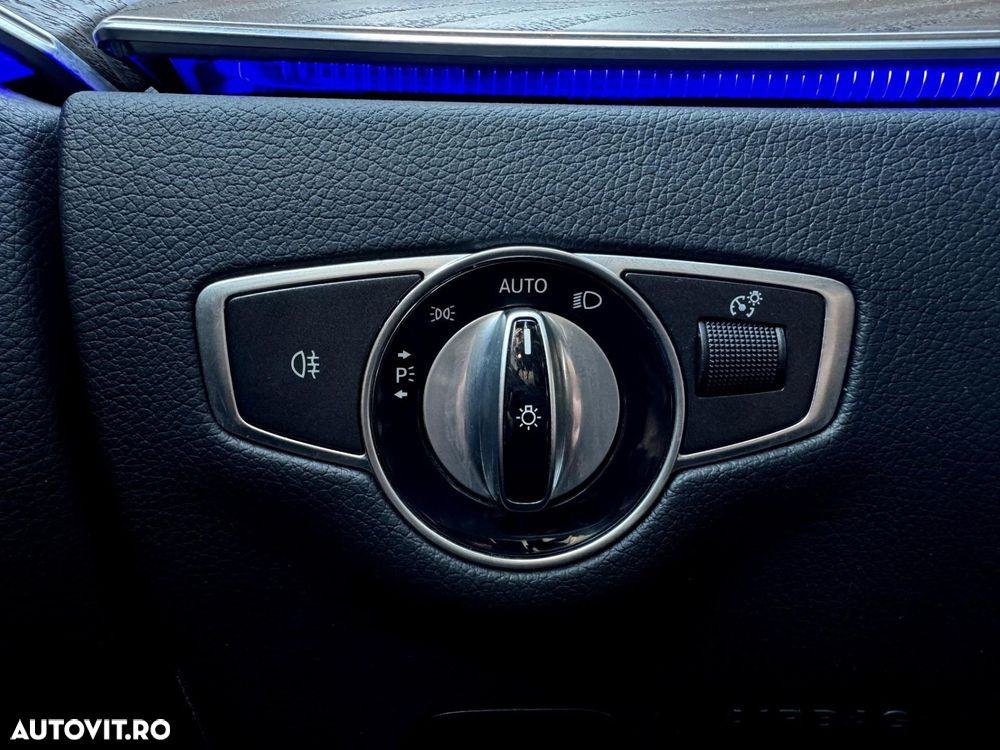 Mercedes-Benz E - 13